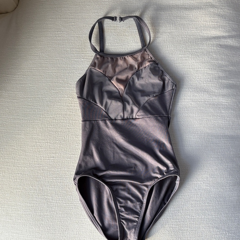 Motionwear adult small gray and gorgeous leotard